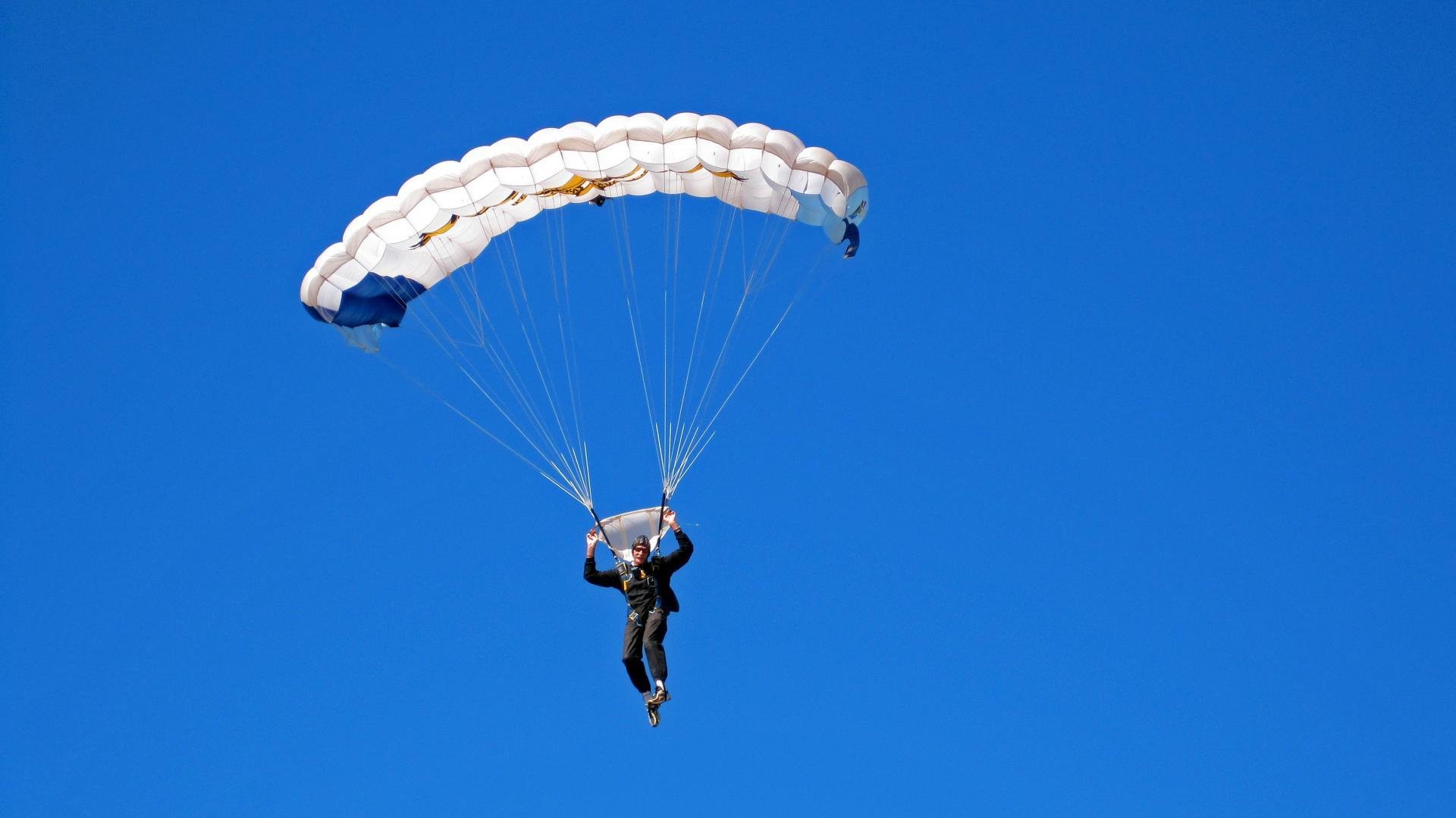 篮球专项体能训练技术创新及应用实践，篮球体能训练研究